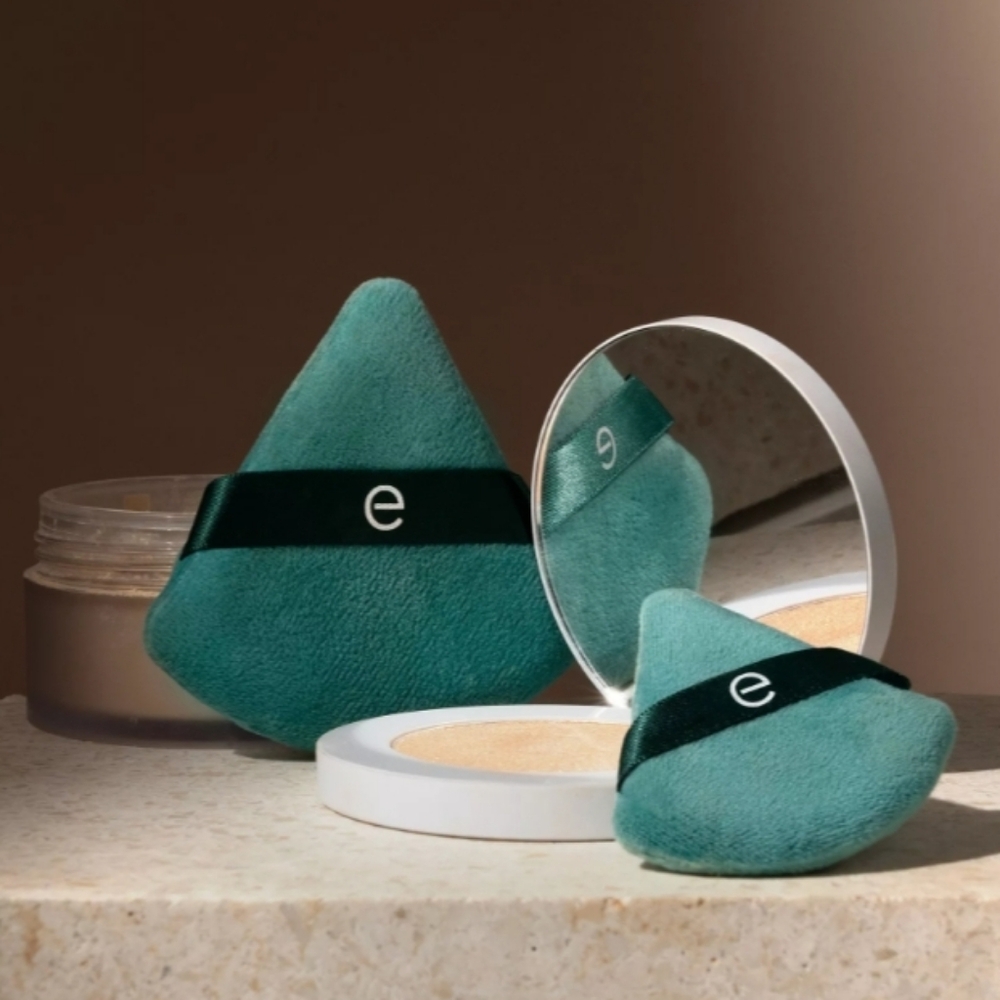 ⭐4/$15 EcoTools Powder Puff Duo - Picture 11 of 13